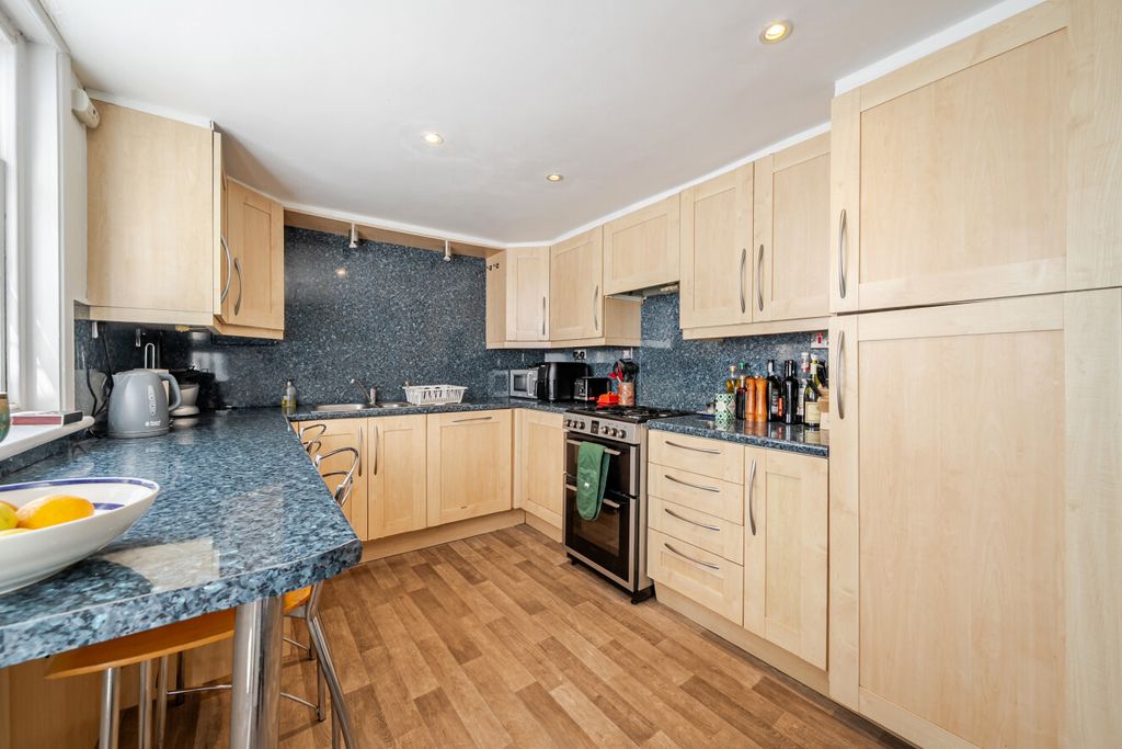 Property photo 3 of 13 1494133-16-6A59F5...