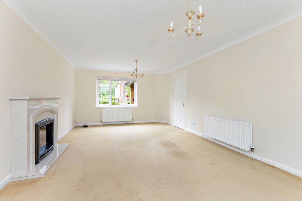 Property photo 1 of 13 Property Image 2