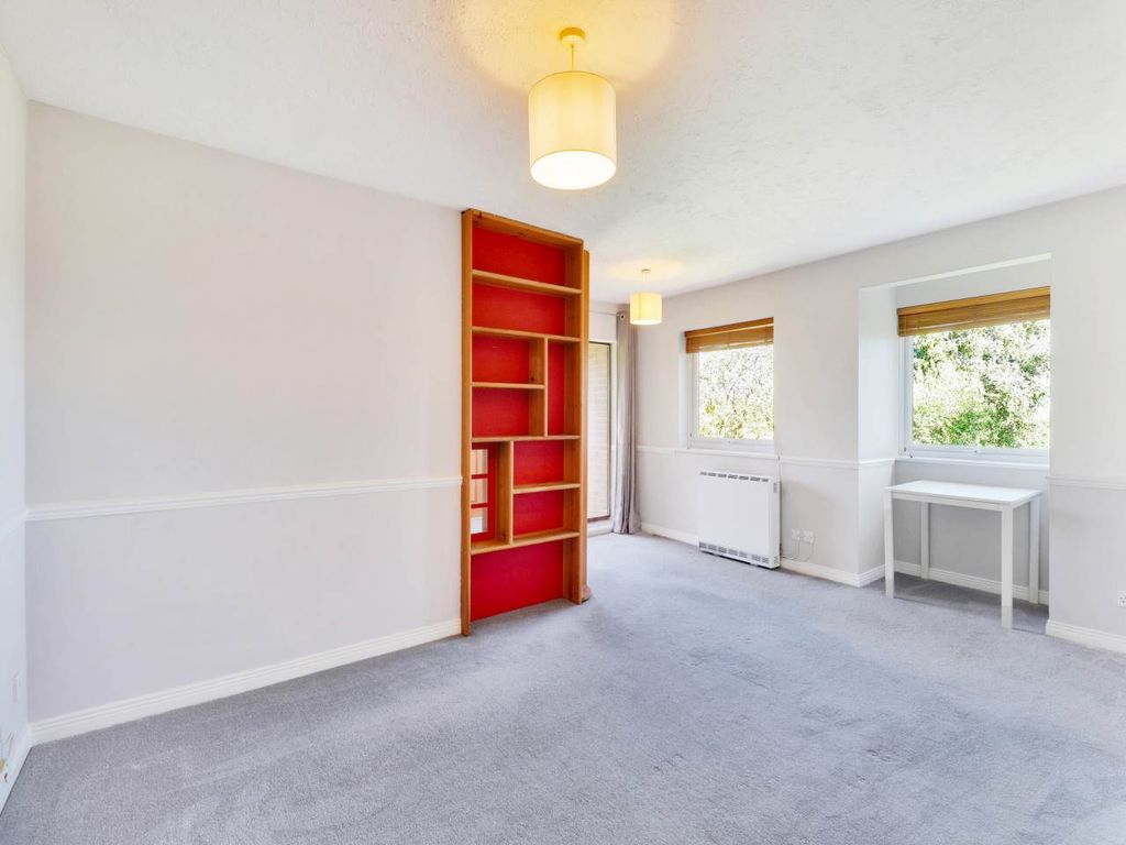 Property photo 2 of 9 57034_007