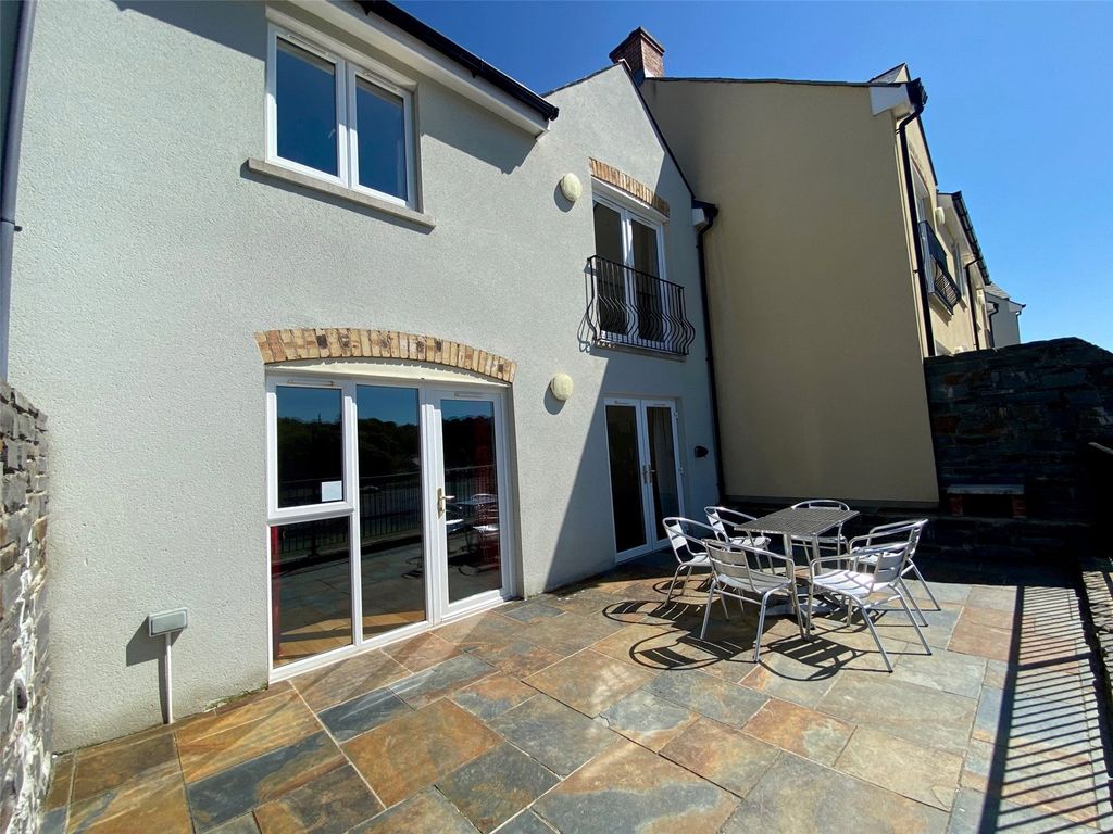 Property photo 2 of 27 Picture No. 29
