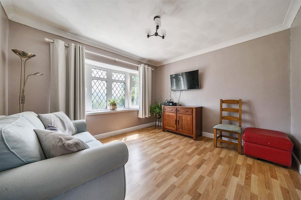 Additional image 5 of 4 bed detached house for saleYr Allt, Llangennech, Llanelli SA14