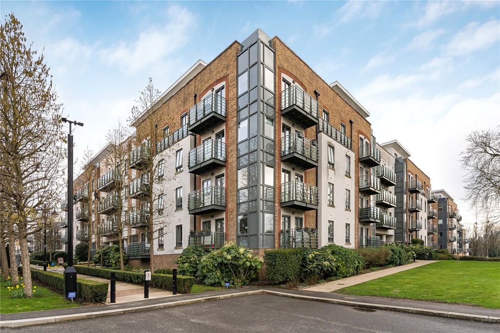 Property photo 2 of 30 Exterior