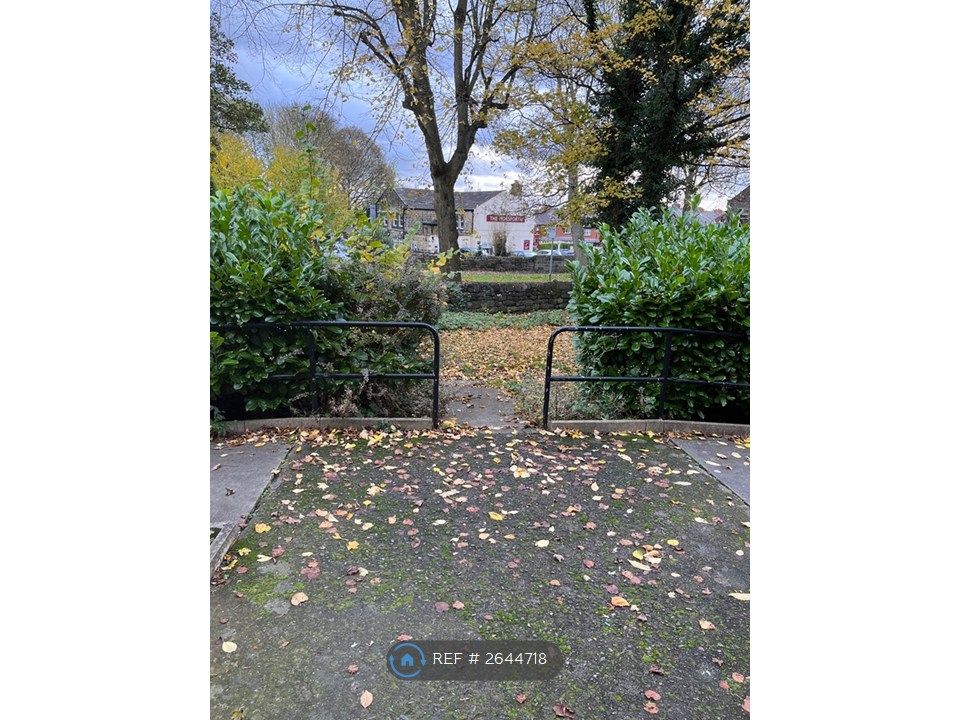 Property photo 2 of 12