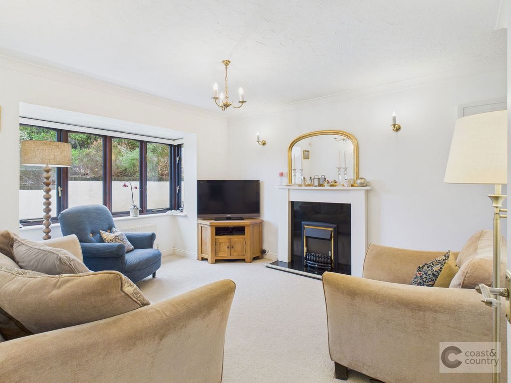 Property photo 2 of 24