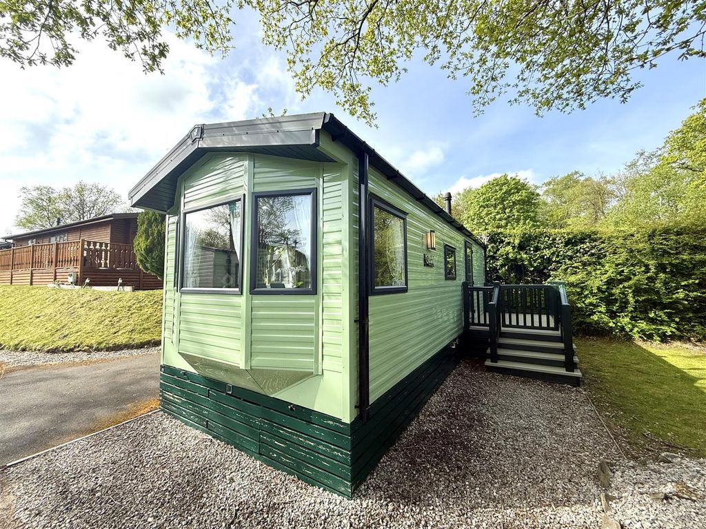 Property photo 1 of 10 Main Photo