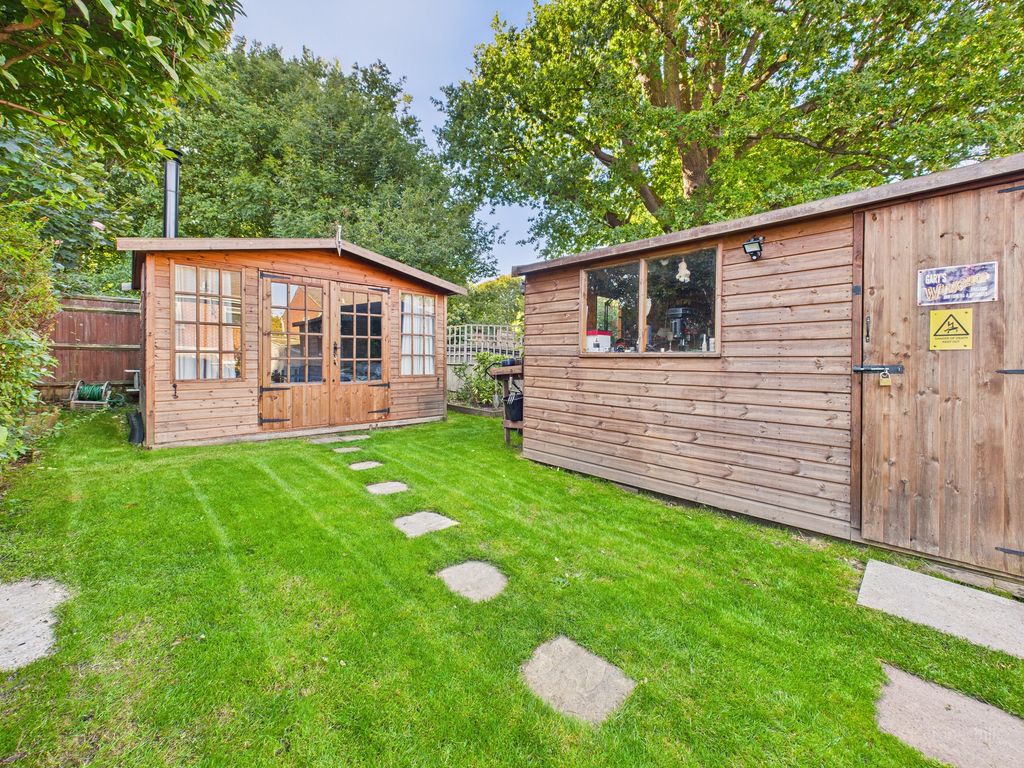 Property photo 2 of 13 Garden And Cabin