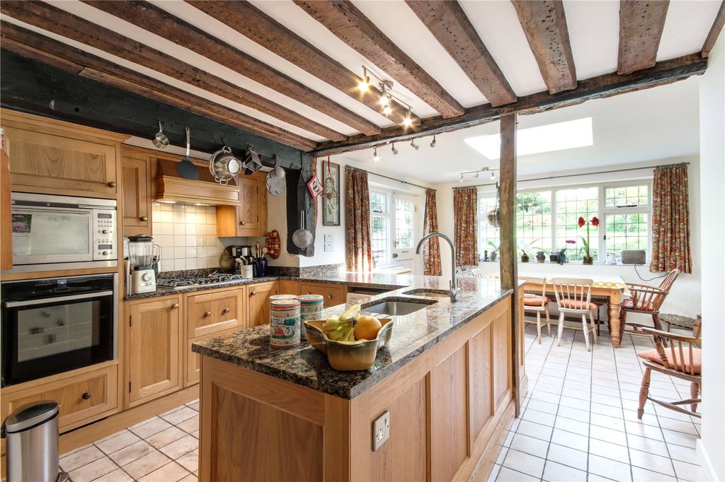 Property photo 3 of 14 Kitchen/Dining Room