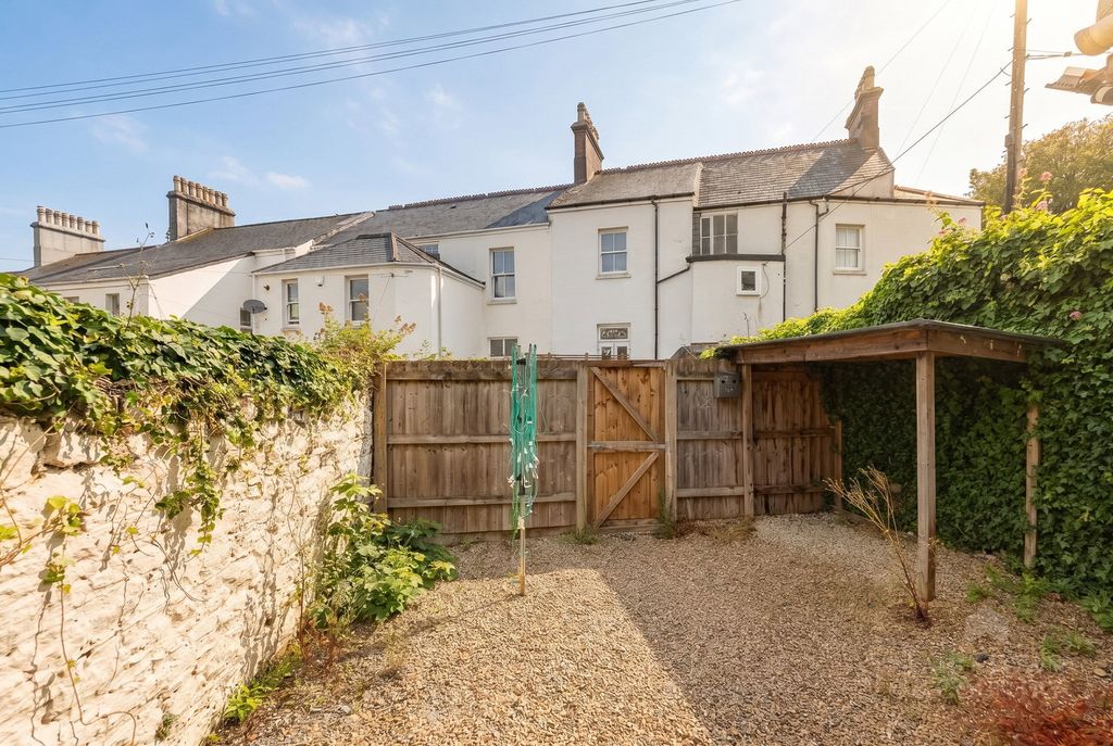 Property photo 3 of 47