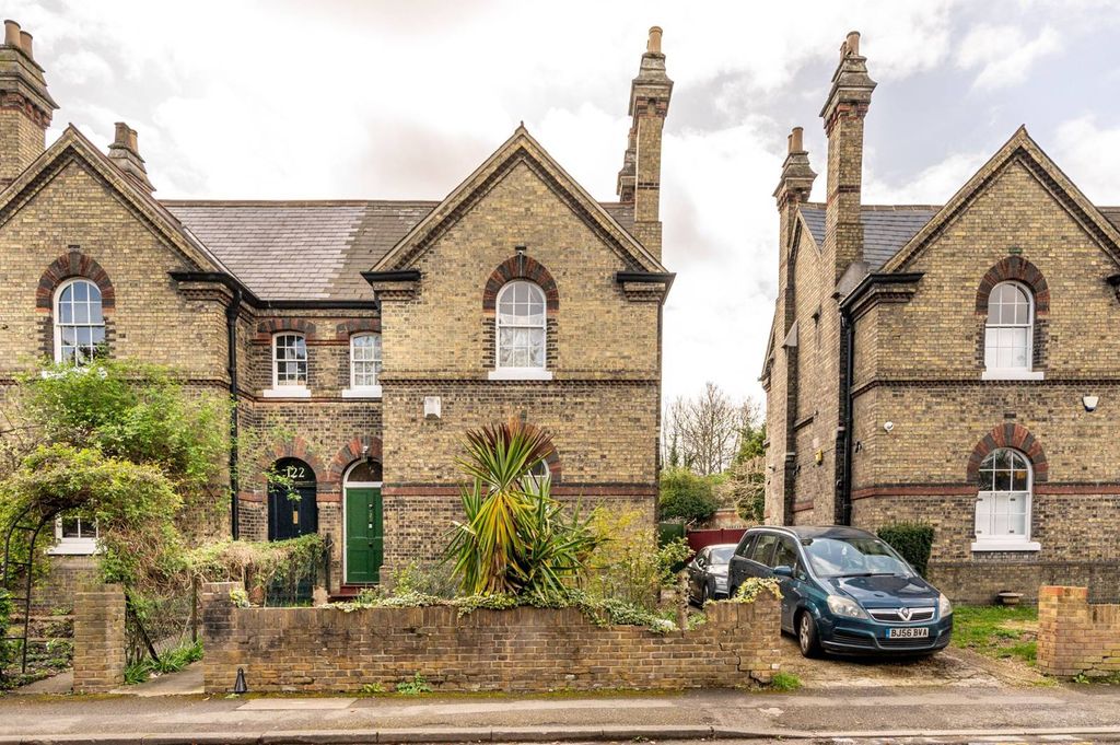 Property photo 2 of 3