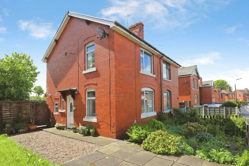 Property photo 1 of 29