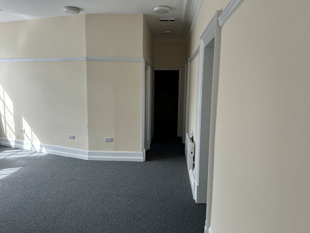 Property photo 2 of 5 Hall