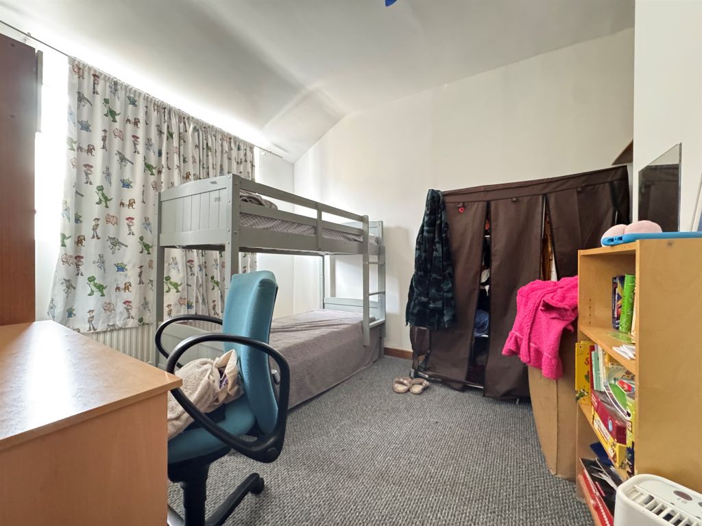 Property photo 3 of 5