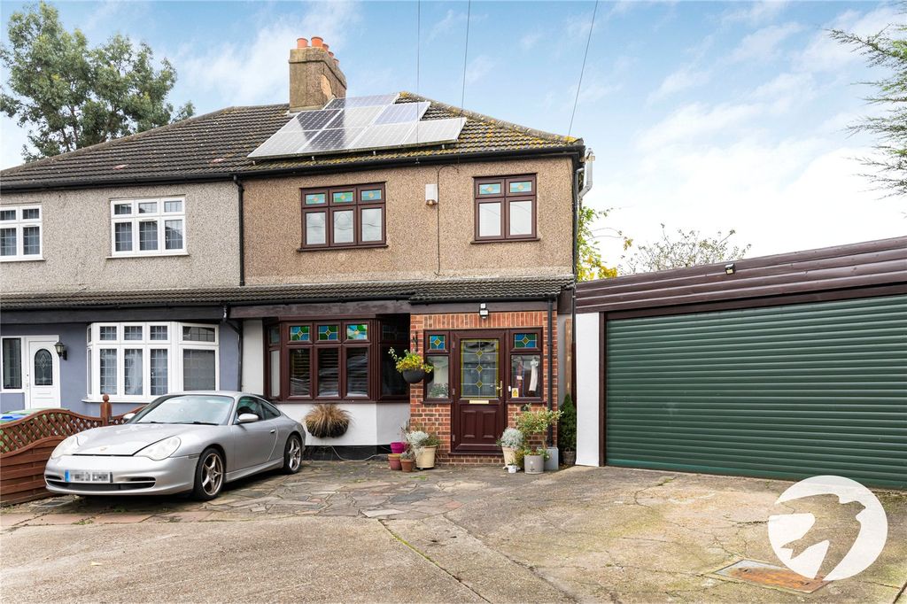 Property photo 1 of 19 External