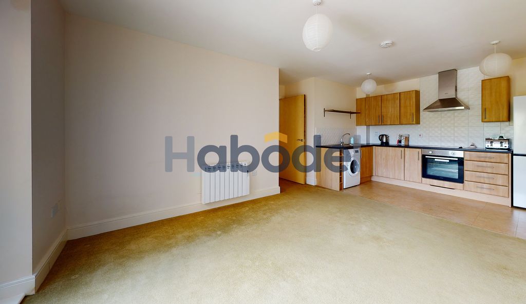 Property photo 3 of 6