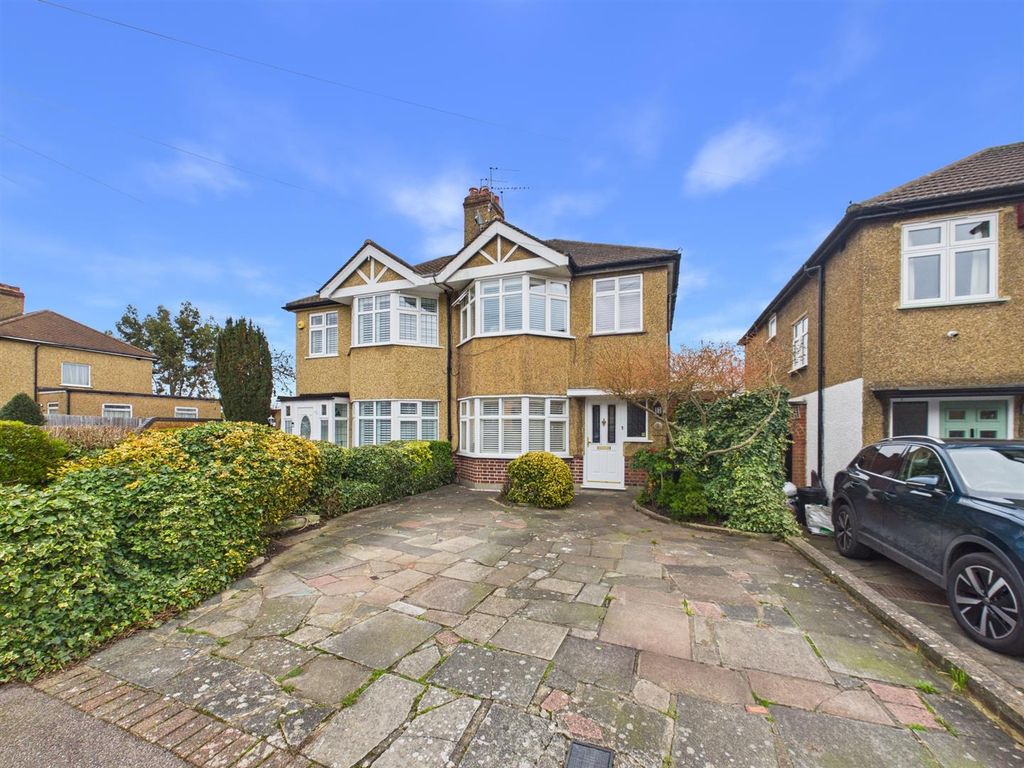 Property photo 1 of 11 Cam05080G0-Pr0293-Still026.Jpg