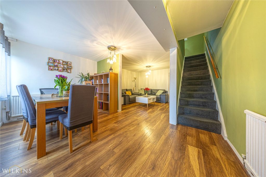 Property photo 2 of 28 Picture No. 10