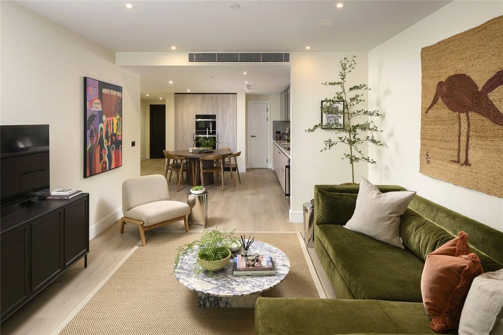 Property photo 1 of 12 Living Room