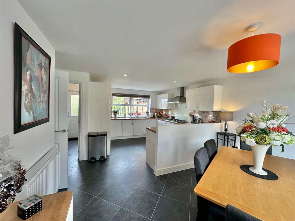 Property photo 3 of 37 Img_7665.Jpg