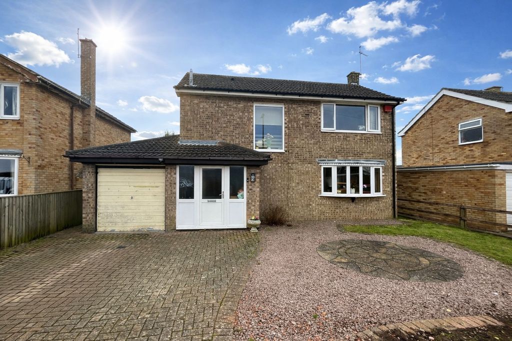 Property photo 1 of 5