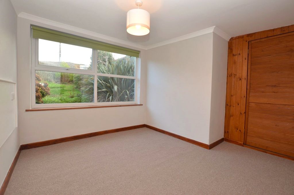 Property photo 2 of 10 Picture No. 03