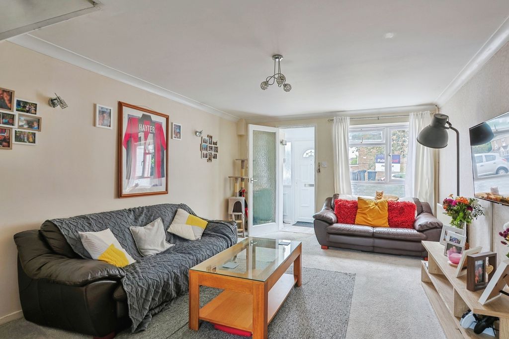 Property photo 2 of 12 Pbox-Img.Jpg