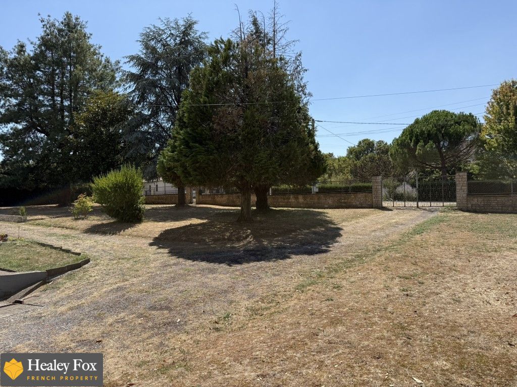 Property photo 3 of 32 2._Houses_For_Sale_In_Verteuil-Sur-Charente_1_6A7Ef69657c3d
