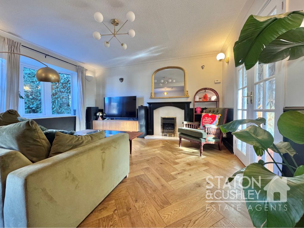 Property photo 2 of 28