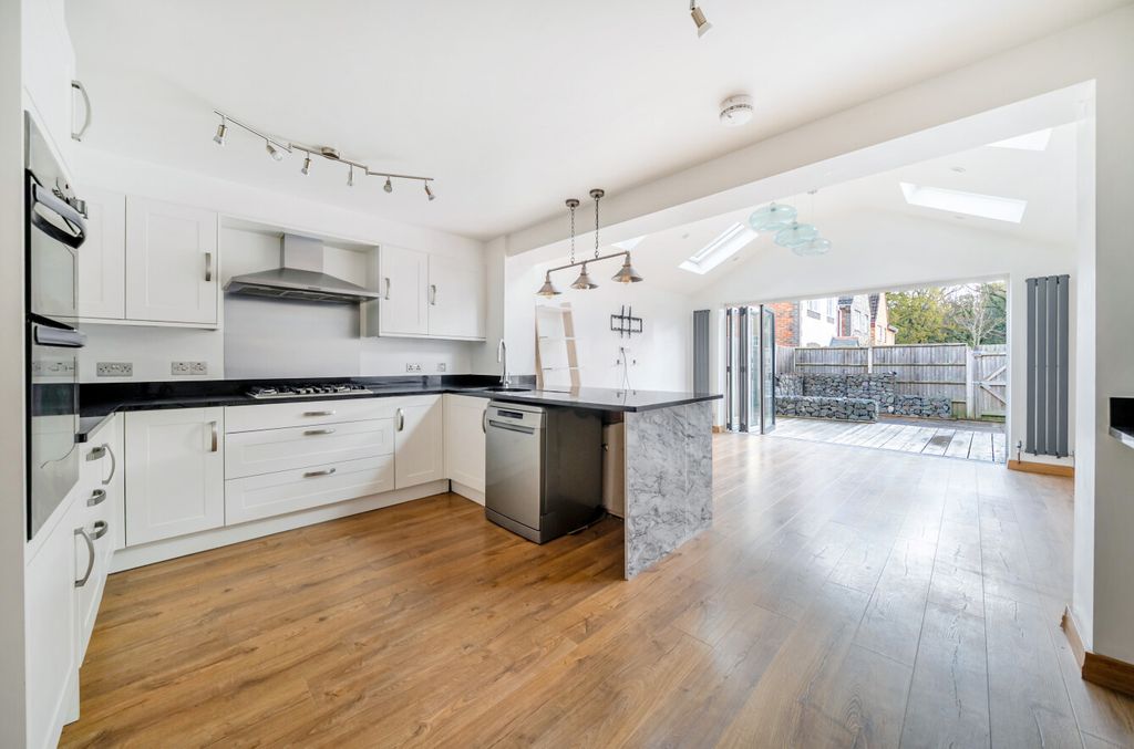 Property photo 2 of 16 1386340-5-6929Ba4...