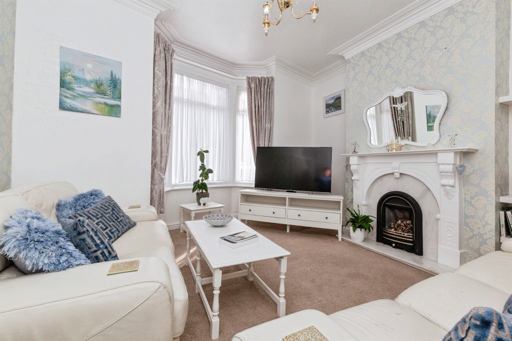 Property photo 2 of 12