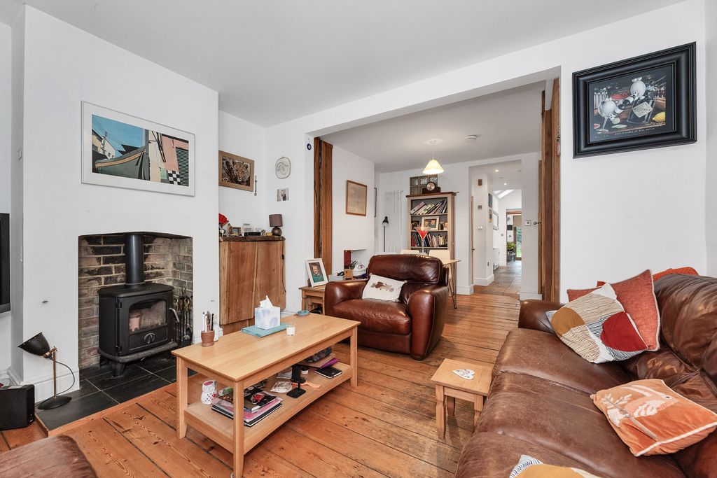 Property photo 2 of 16 Living Room