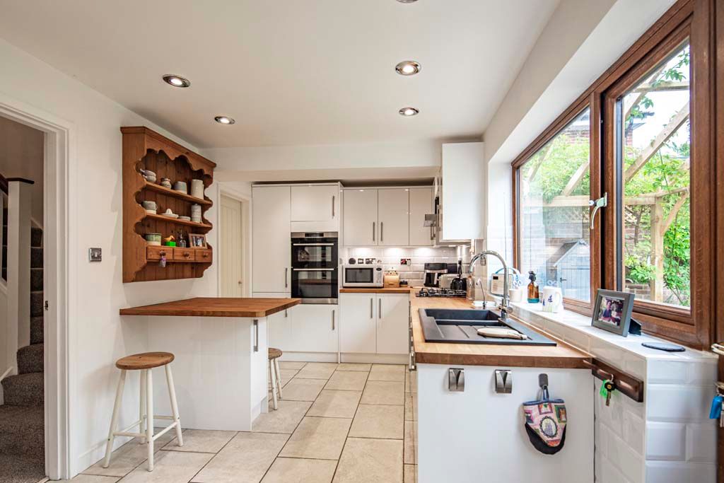 Property photo 3 of 18
