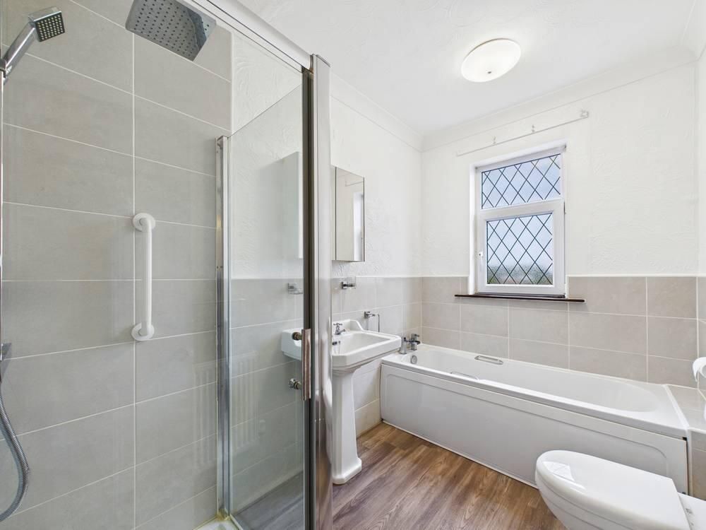 Property photo 3 of 29 Bathroom