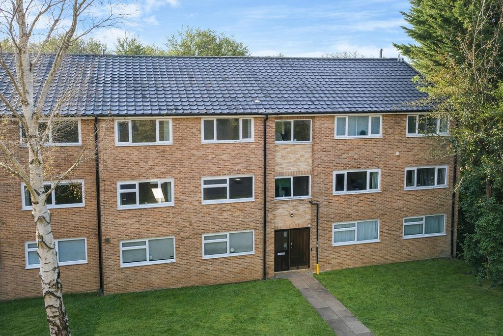 Property photo 1 of 12 External