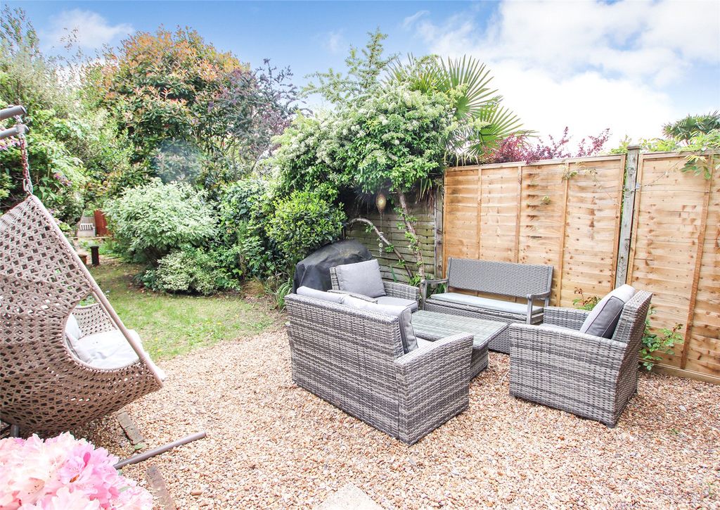 Property photo 2 of 18 Picture No. 30