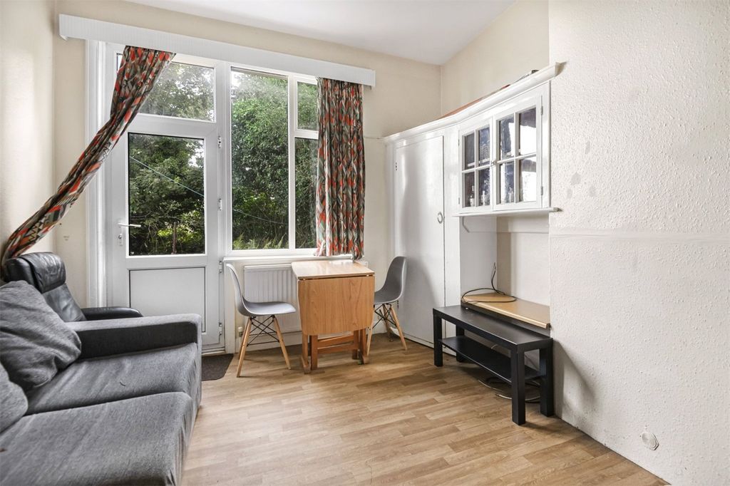 Property photo 3 of 15 Picture No. 32