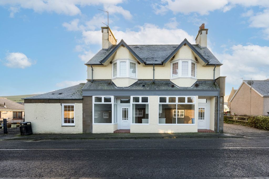 Property photo 1 of 16 External