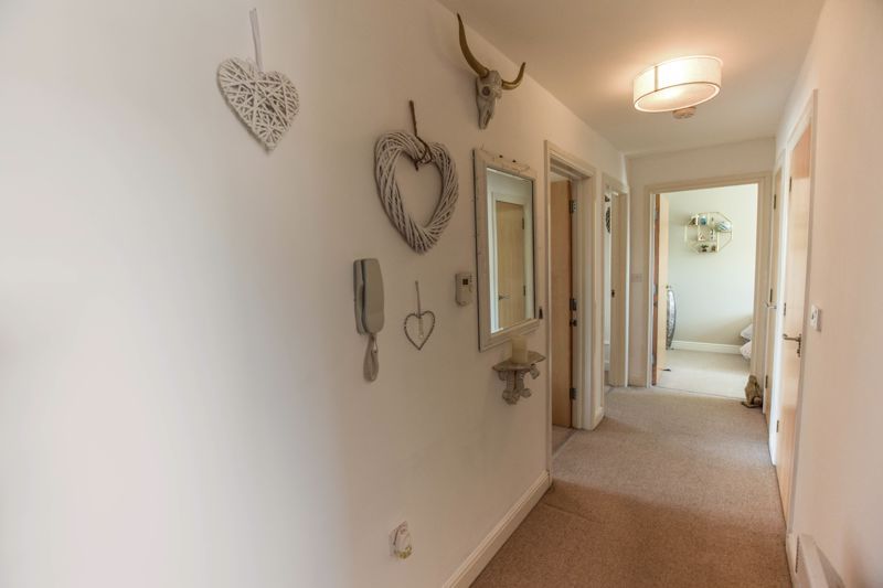 Property photo 2 of 16 Entrance Hall