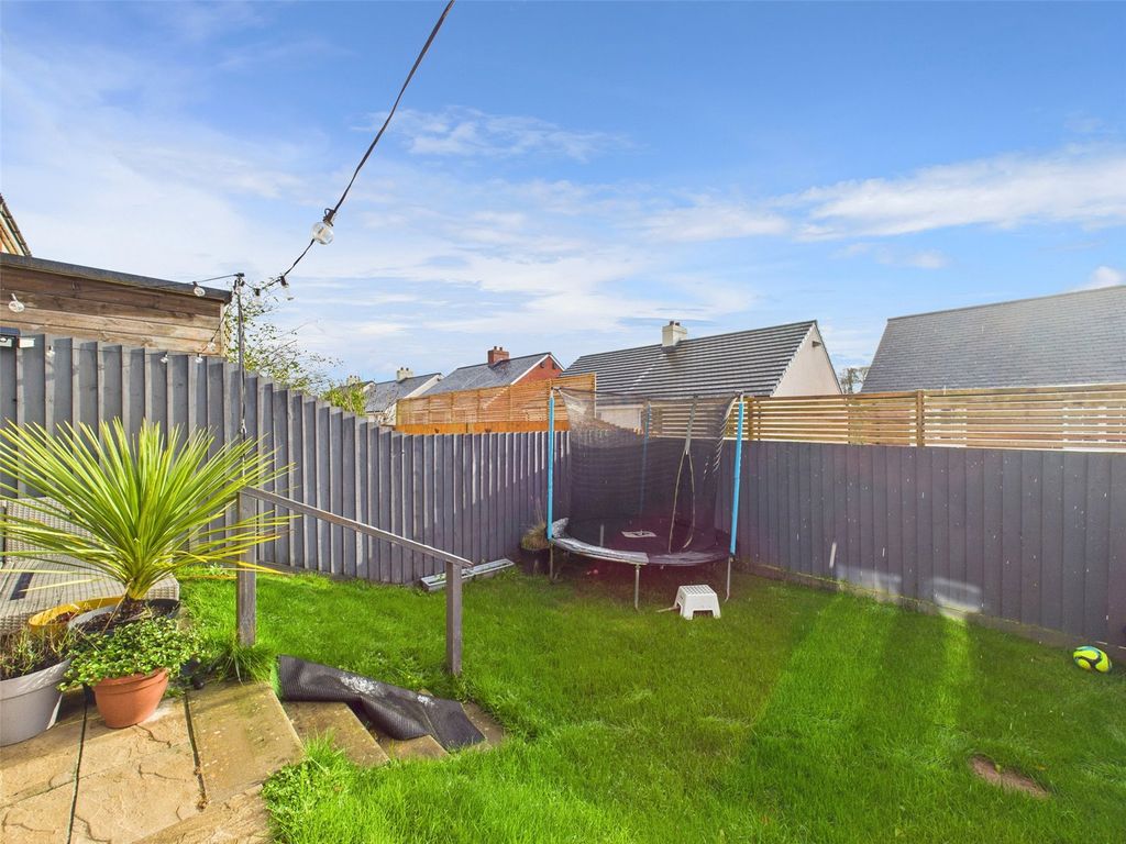 Property photo 2 of 18 Picture No. 03