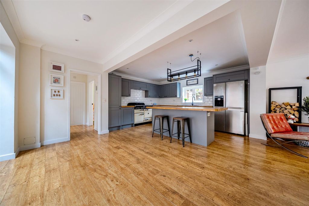 Property photo 2 of 23 Kitchen 1.Jpg