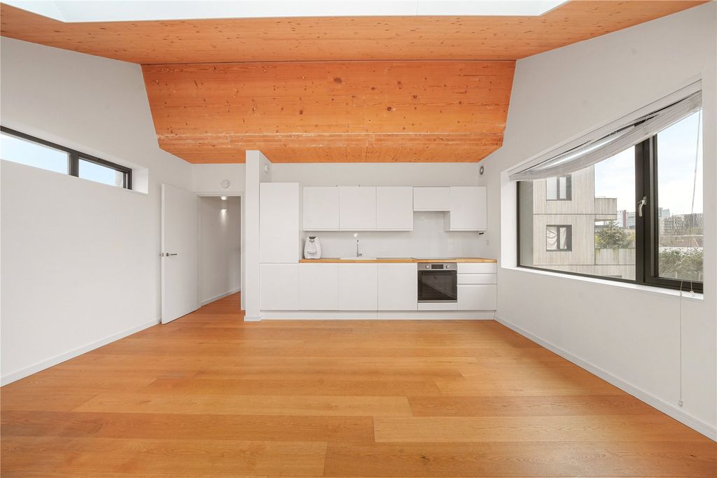 Property photo 1 of 6 Picture No. 18