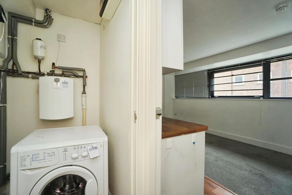 Property photo 3 of 10 Utility
