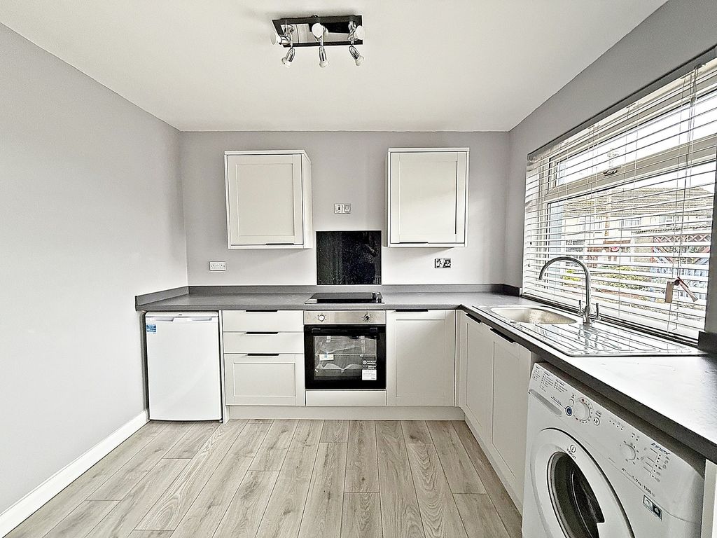 Property photo 2 of 22 Kitchen