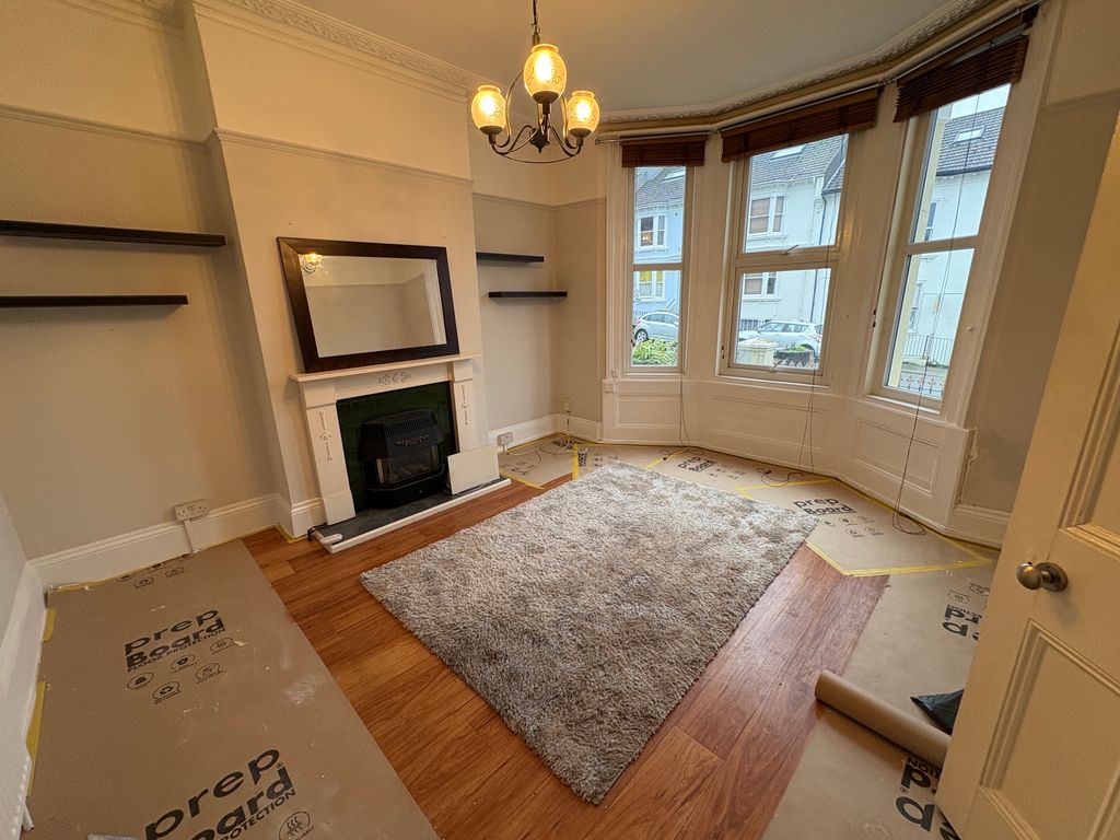 Property photo 2 of 7 Property