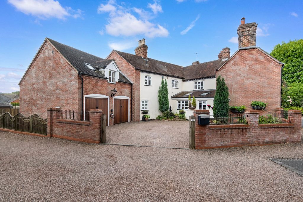 Property photo 1 of 31