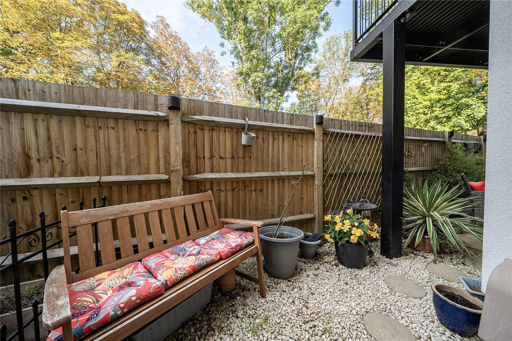 Property photo 3 of 15 Picture No. 04