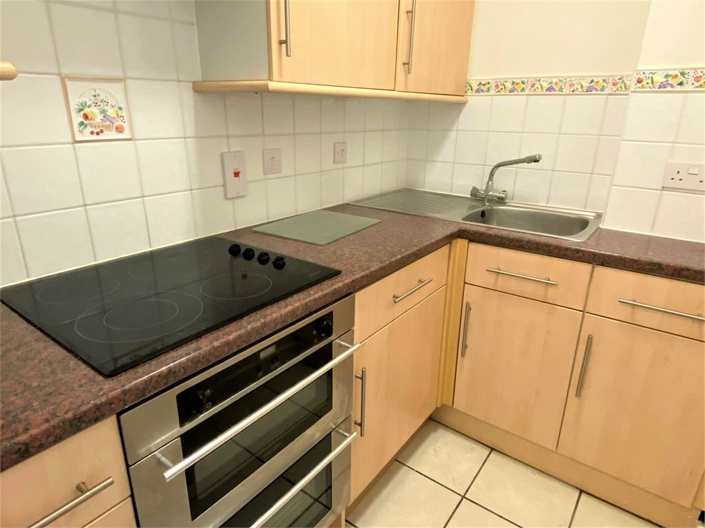 Property photo 2 of 9