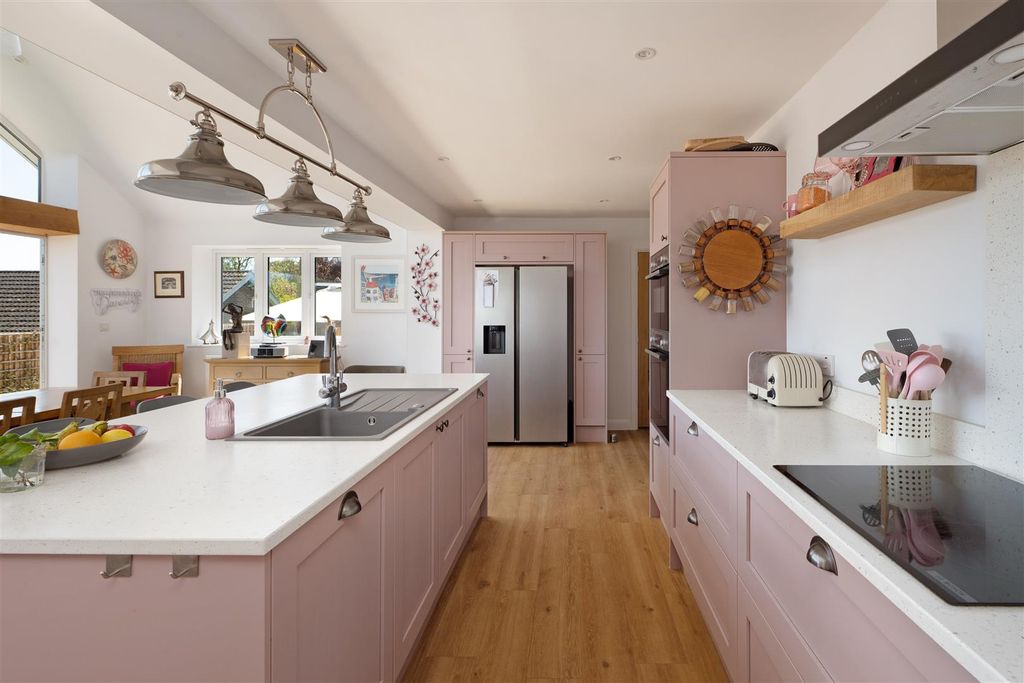 Property photo 3 of 27 Church Lane, Kingston, Canterbury