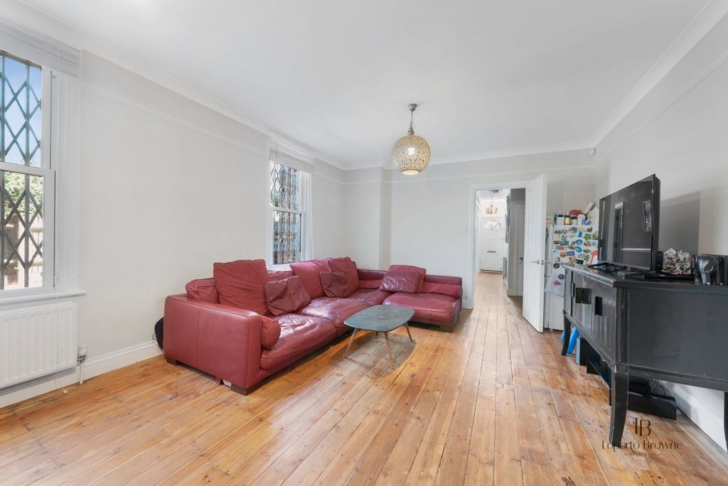 Property photo 2 of 14