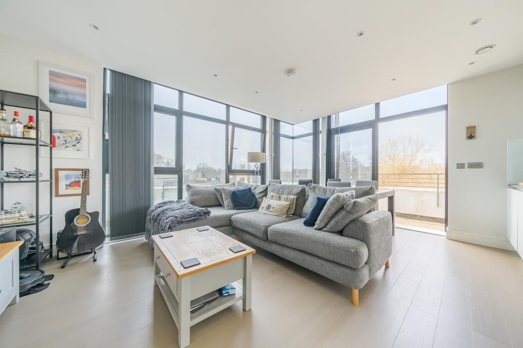 Property photo 1 of 23 Living Room