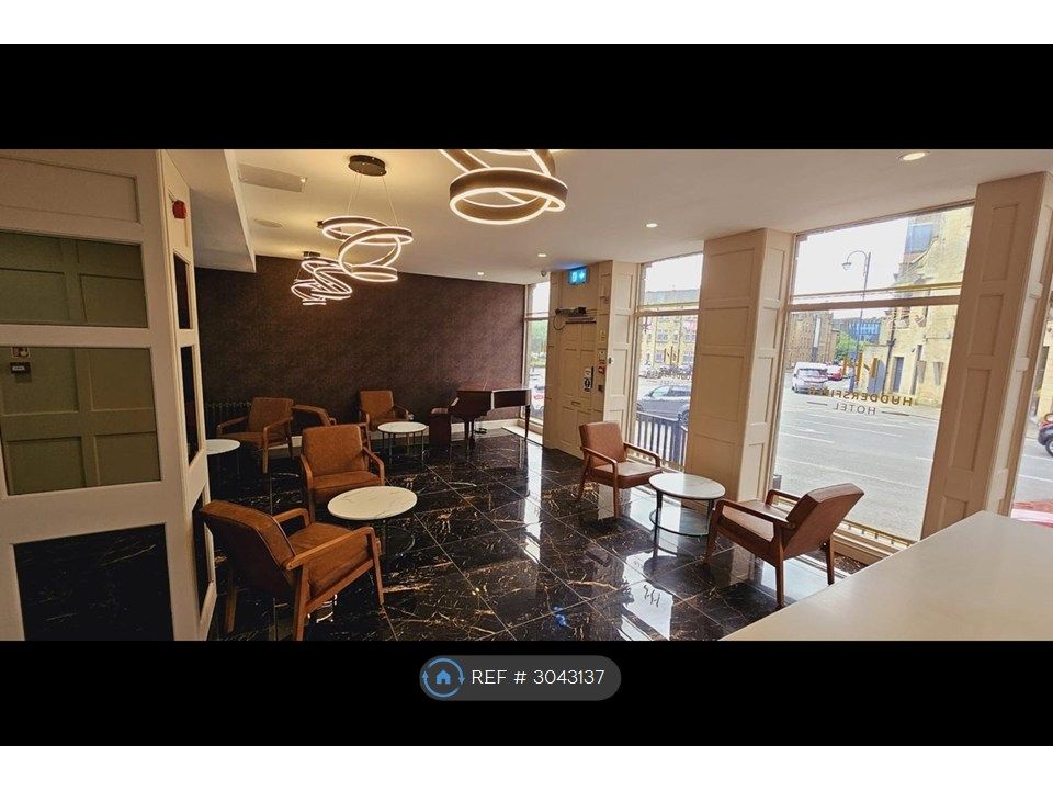 Property photo 3 of 7 Shared Lounge
